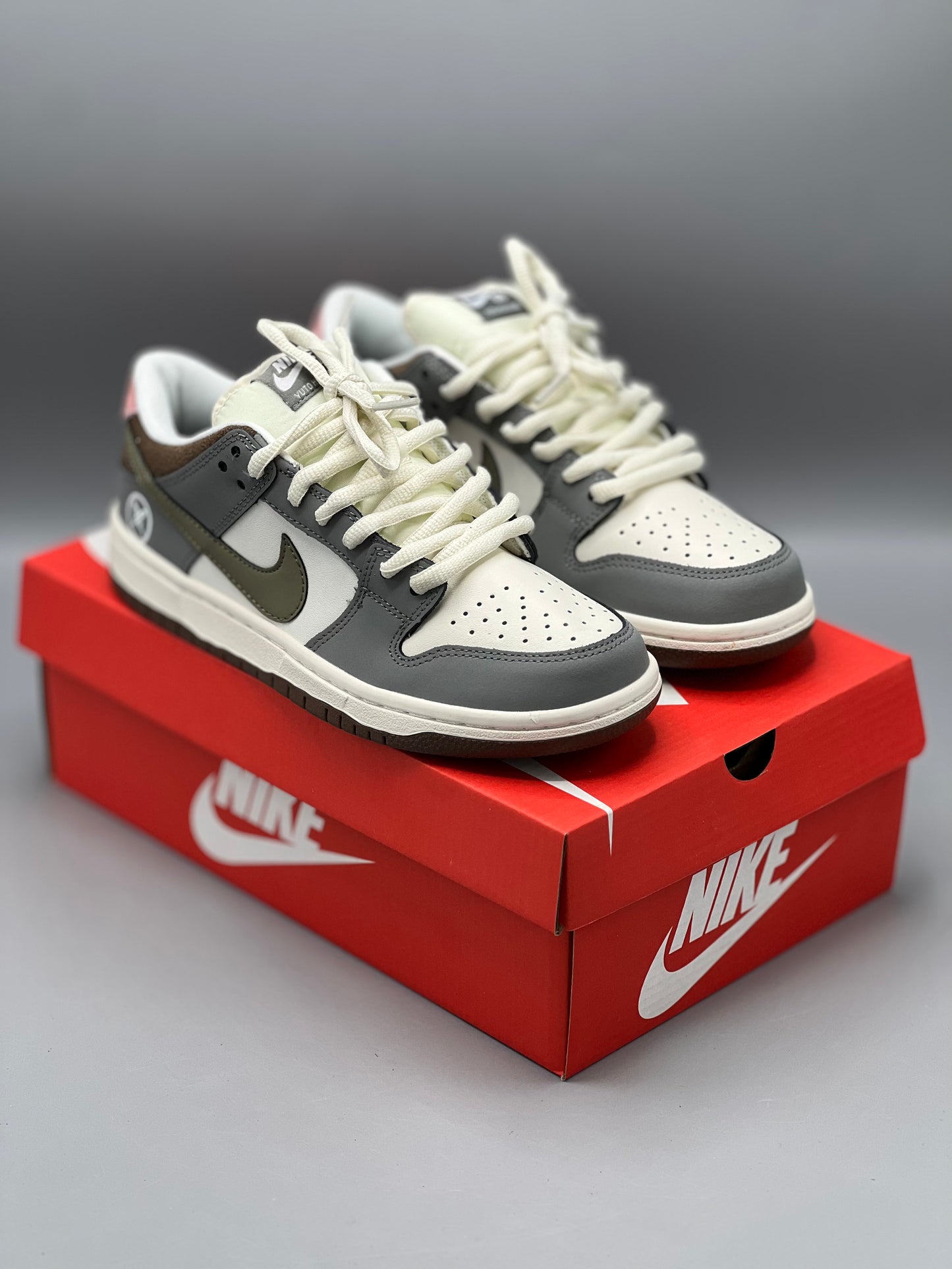 Nike sb dunk low yuto