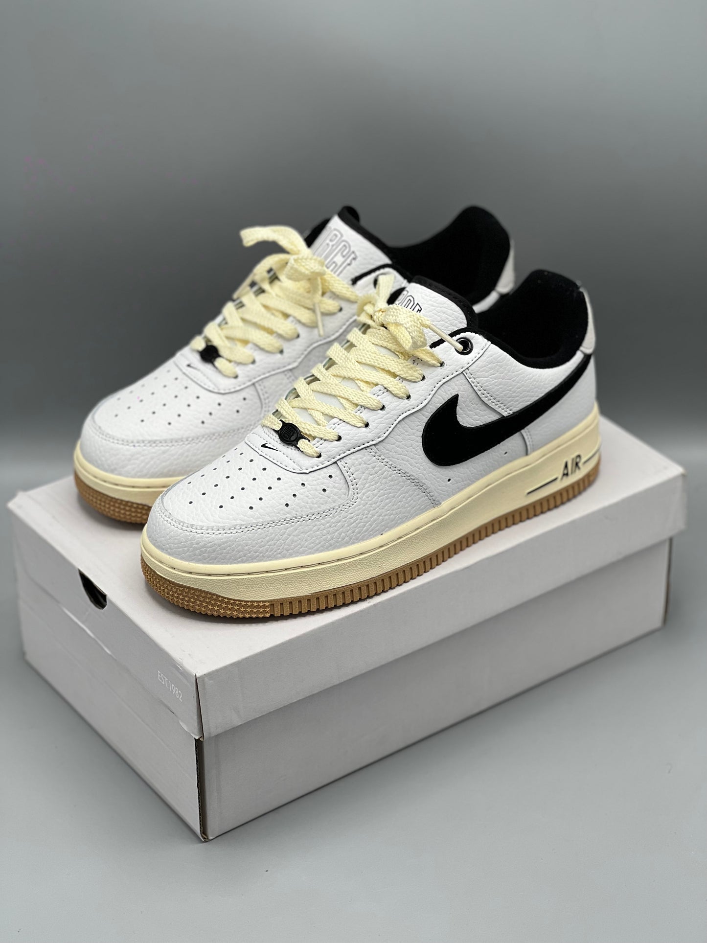 Nike Air Force 1 '07 LX