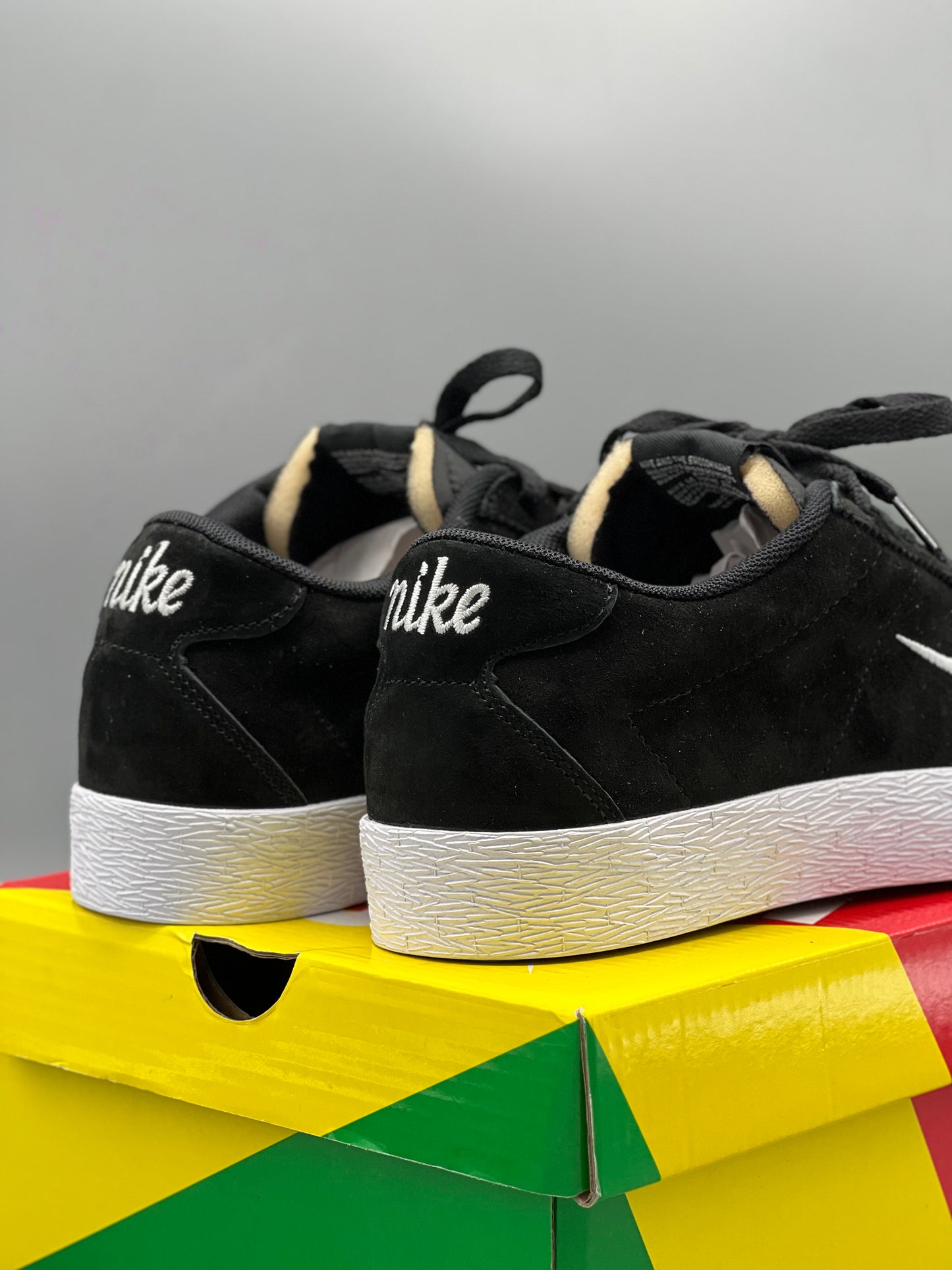 Nike sb zoom bruin black white