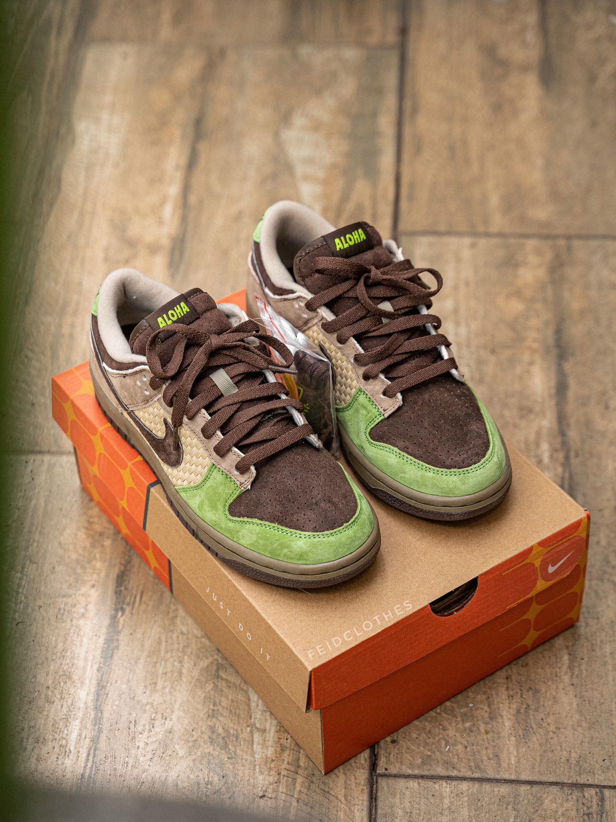 Nike dunk low kicks hawaii aloha – FEIDCLOTHES