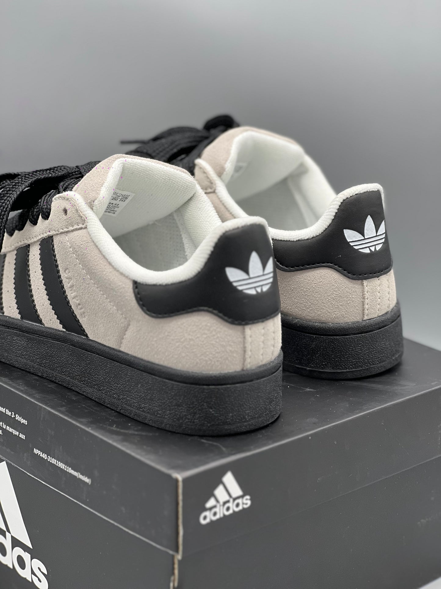 Adidas campus 00s