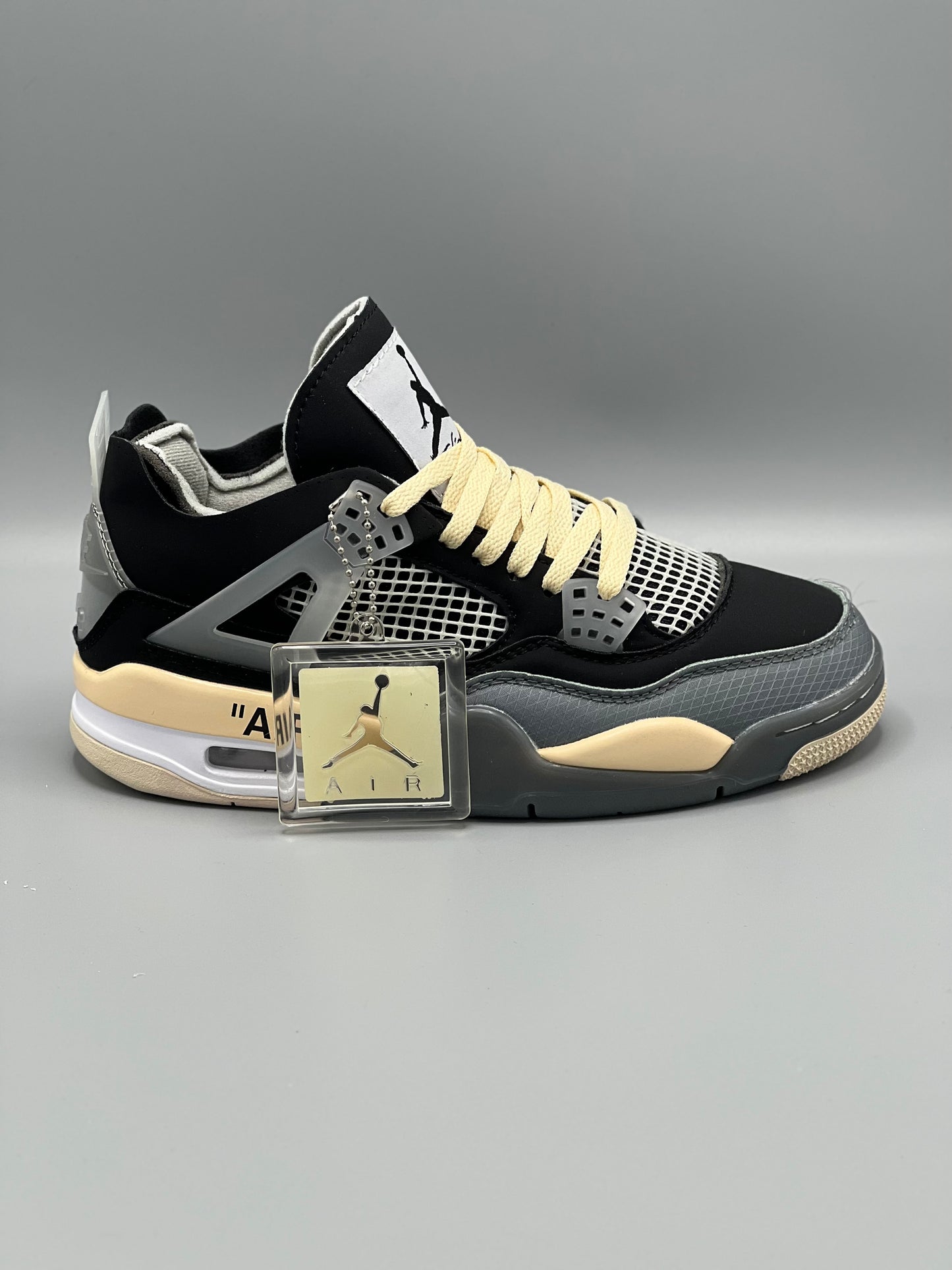 Nike Air Jordan R4