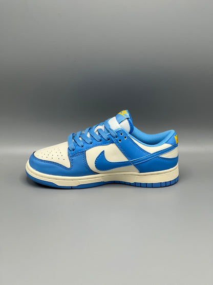 Nike dunk low sb university blue