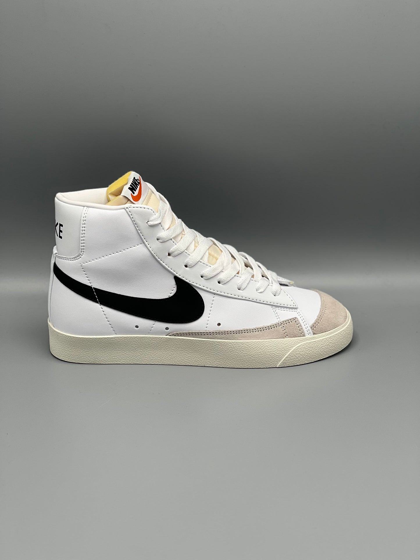 Nike blazer mid 77