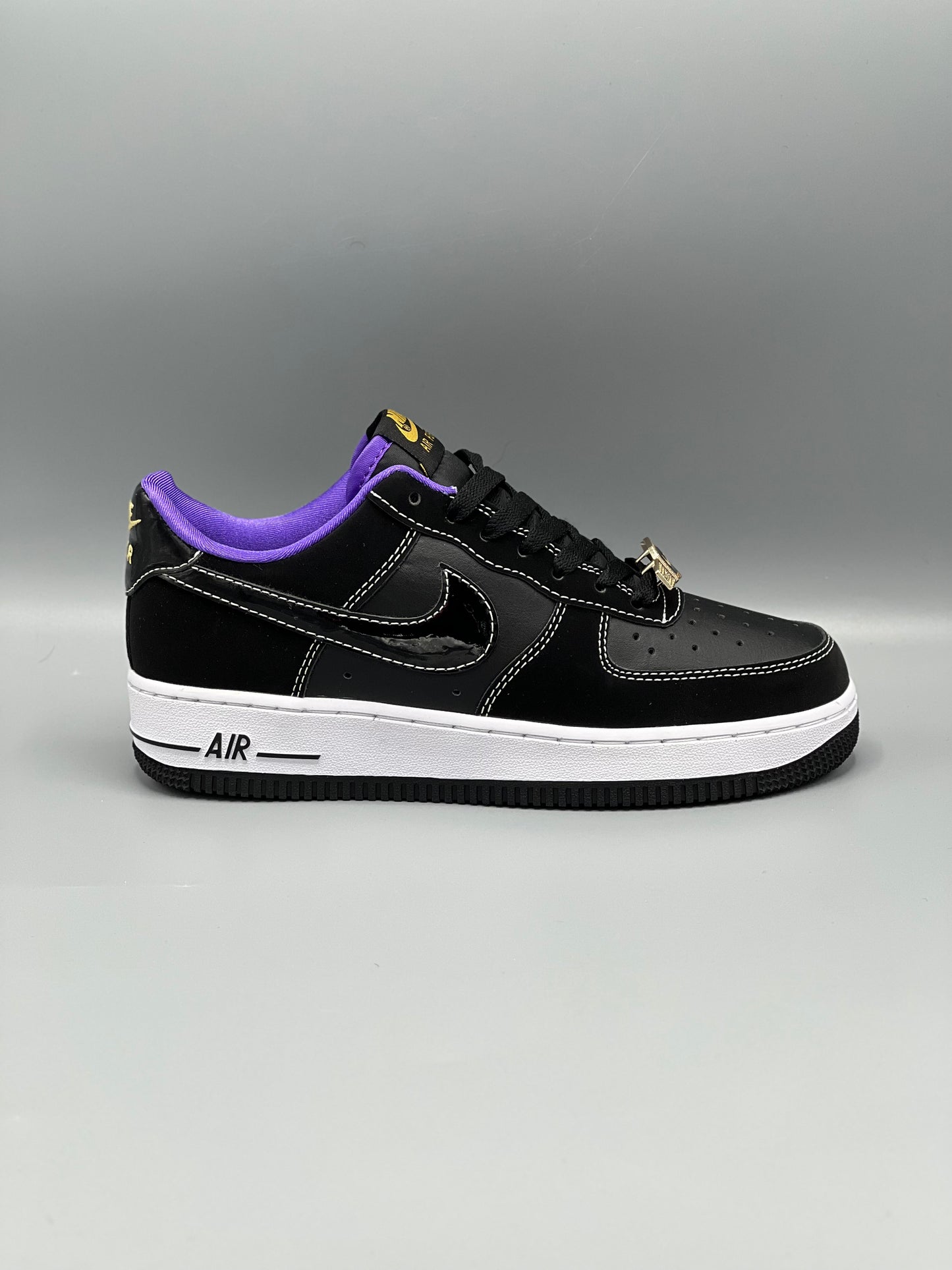 Nike Air Force 1 '07 LV8