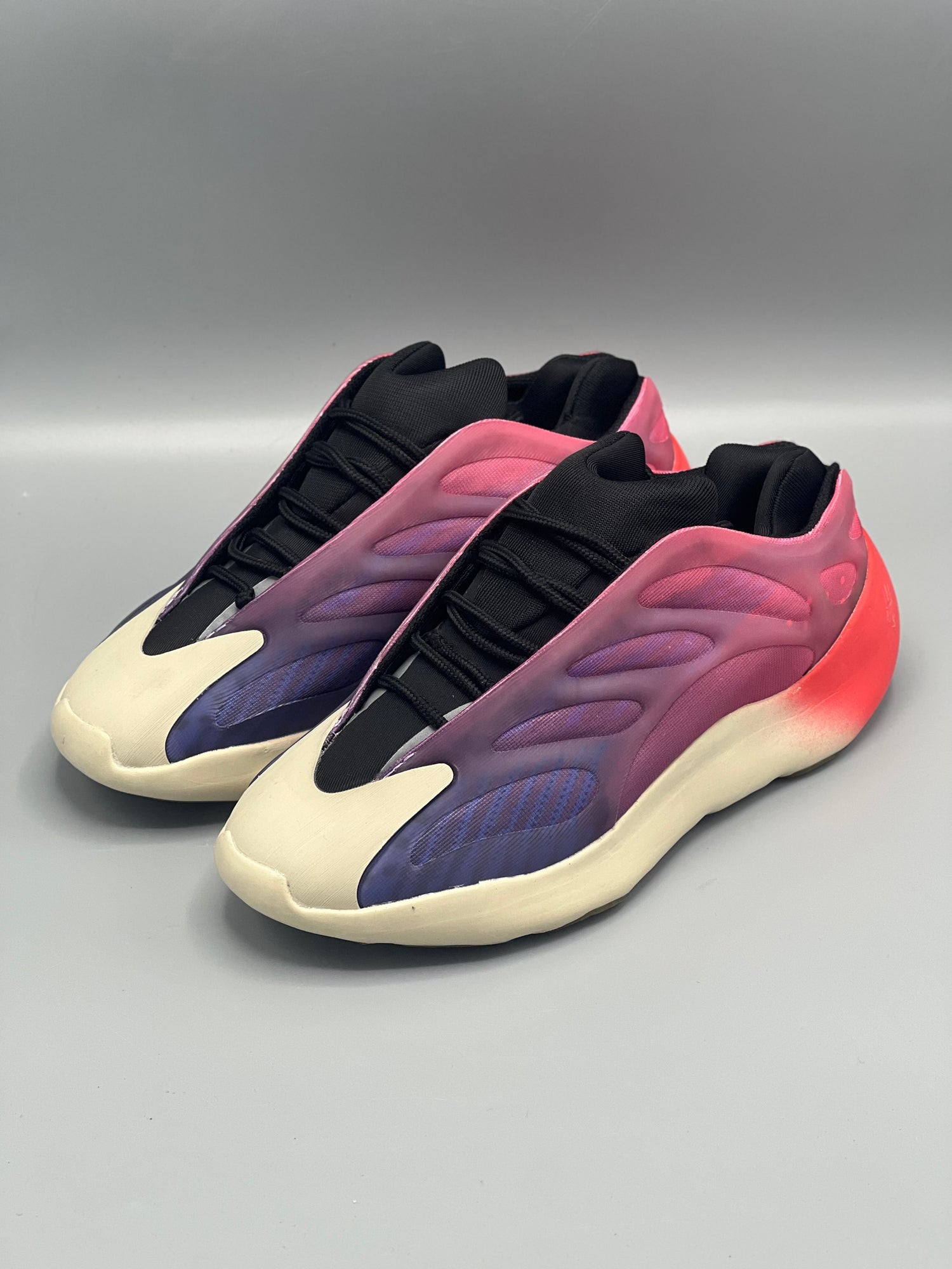 Adidas yeezy 700 store hombre rosas