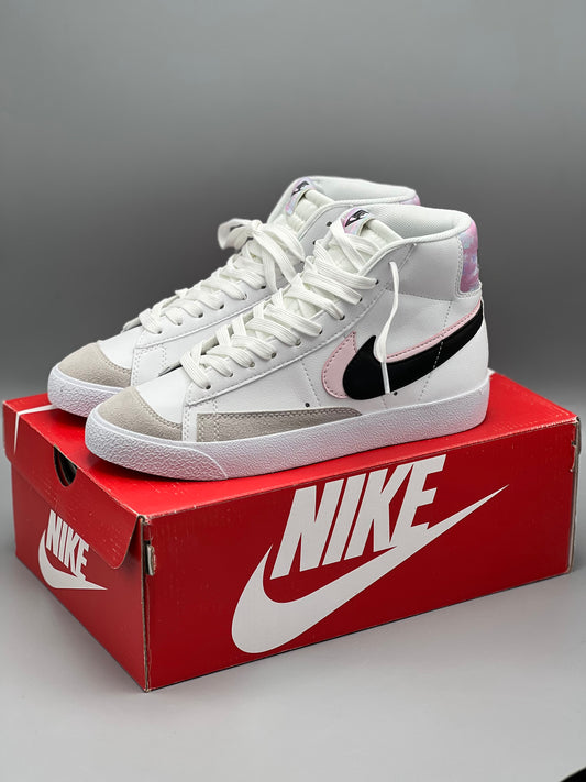 Nike blazer