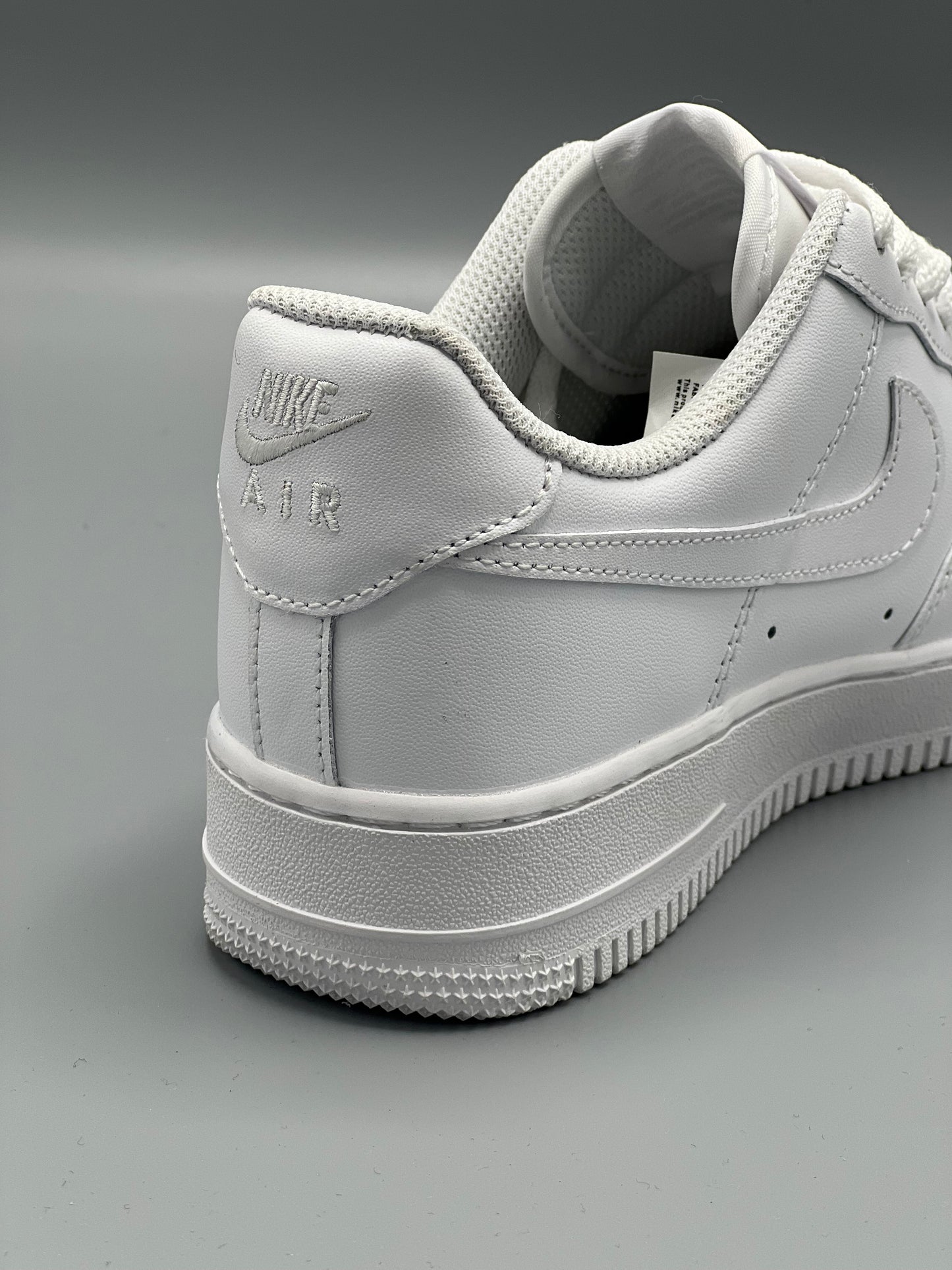 Nike Air Force 1 Triple White